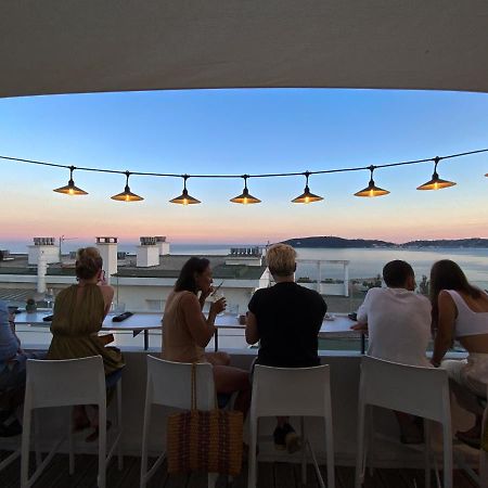 Hotel Les Voiles Toulon Bagian luar foto