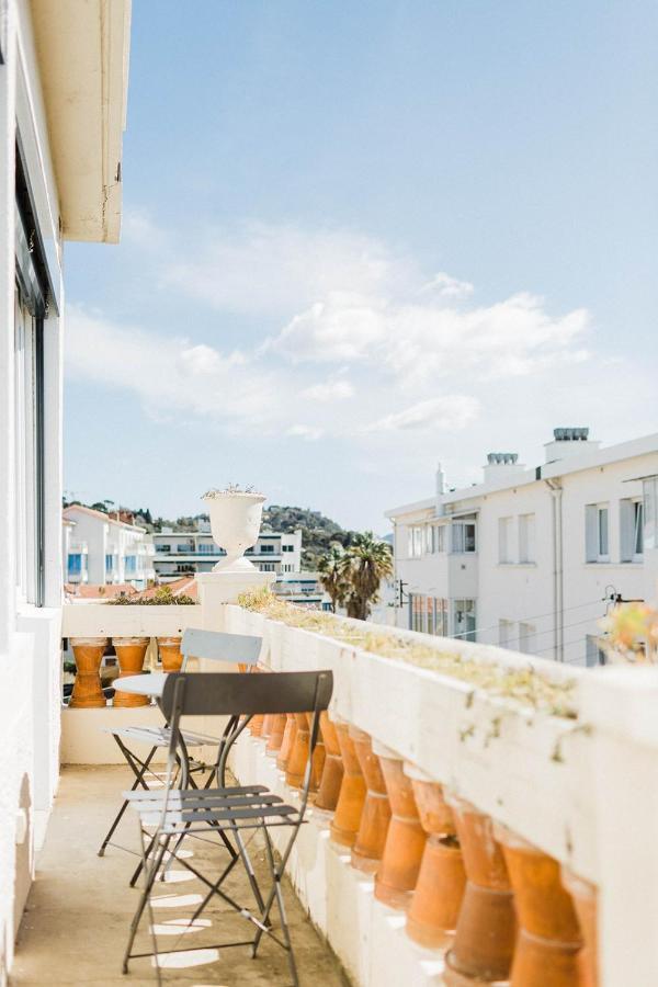 Hotel Les Voiles Toulon Bagian luar foto