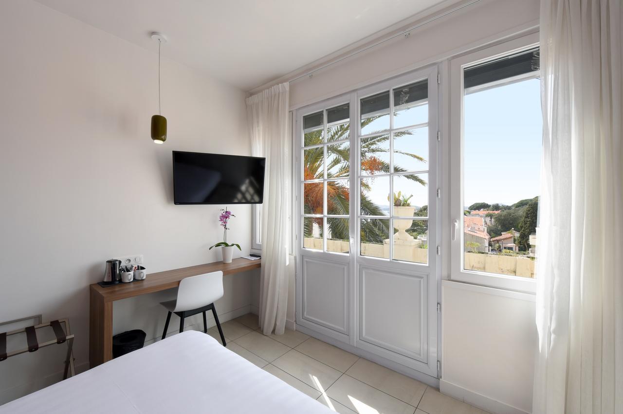 Hotel Les Voiles Toulon Bagian luar foto