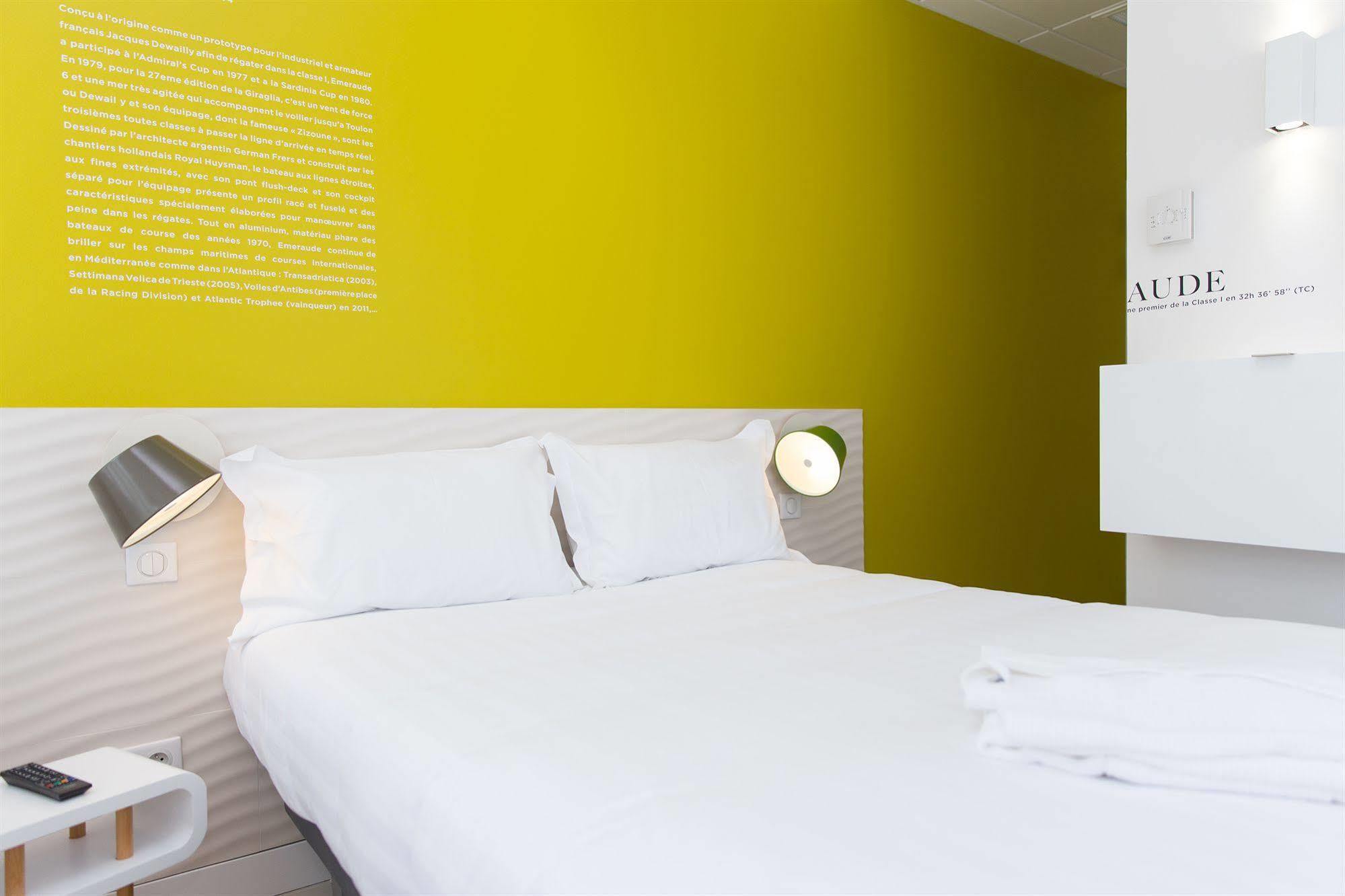Hotel Les Voiles Toulon Bagian luar foto