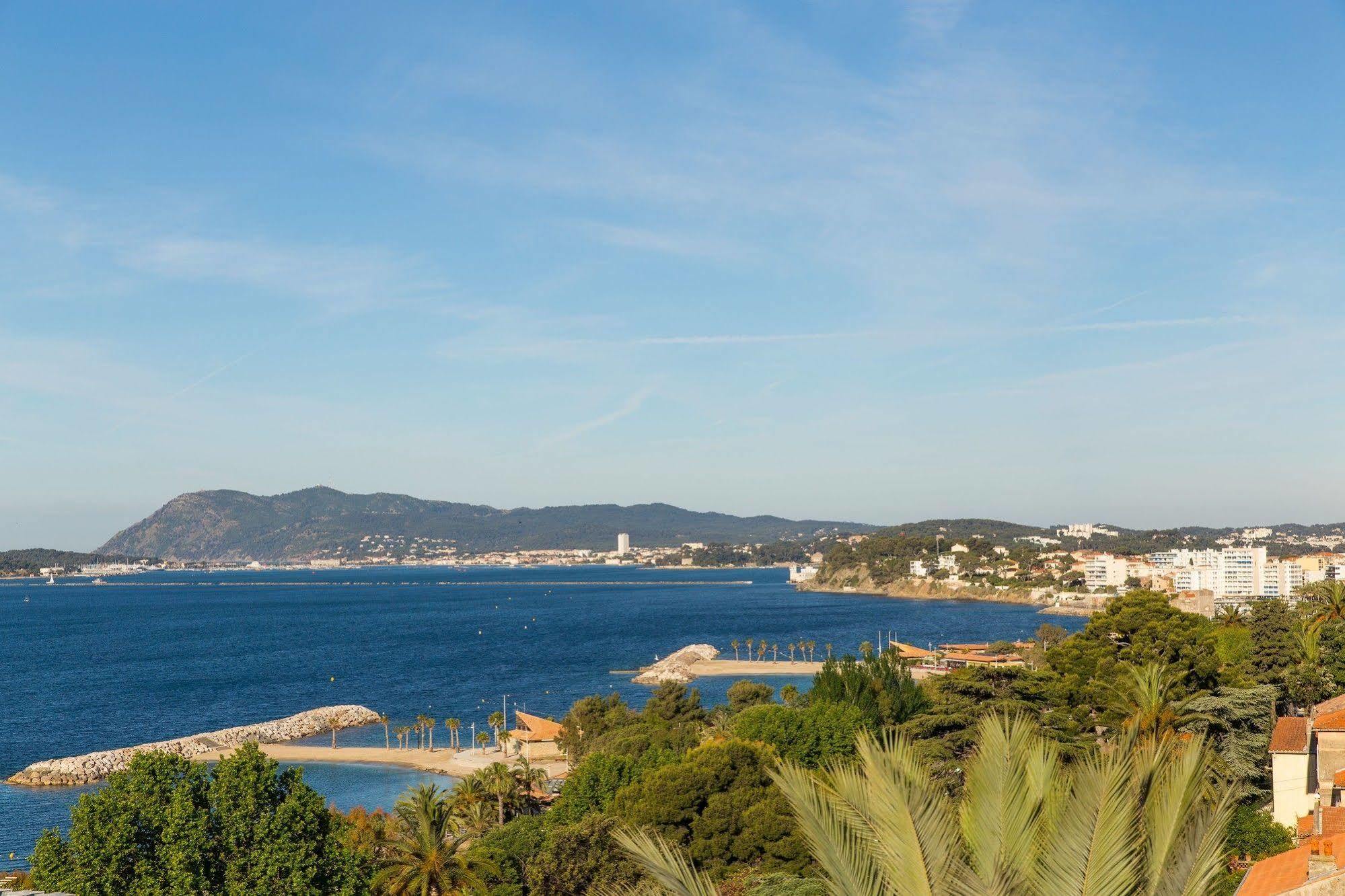 Hotel Les Voiles Toulon Bagian luar foto